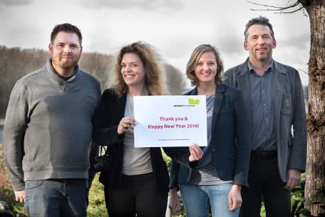 The staff of Democracy International. Foto by Michael von der Lohe