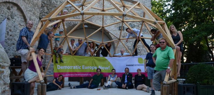 Alternative Family Photo: Democratic Europe Now!, Dome for Democracy, Bratislava